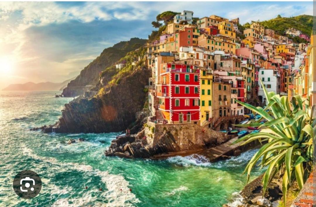Komodo La Spezia & Cinque Terre ภายนอก รูปภาพ